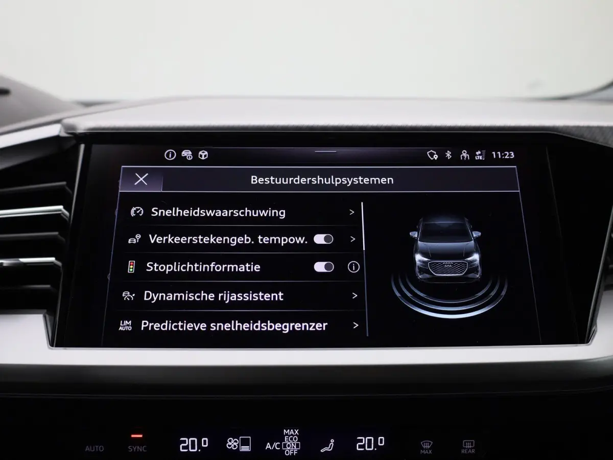 40 Edition 63 kWh l Climate control l Navigatie l Audi smartphone interface l Achteruitrijcamera l Head-up display l Matrix-ledkoplampen l Privacy glas l Dodehoekdetectie l Audi sound system
