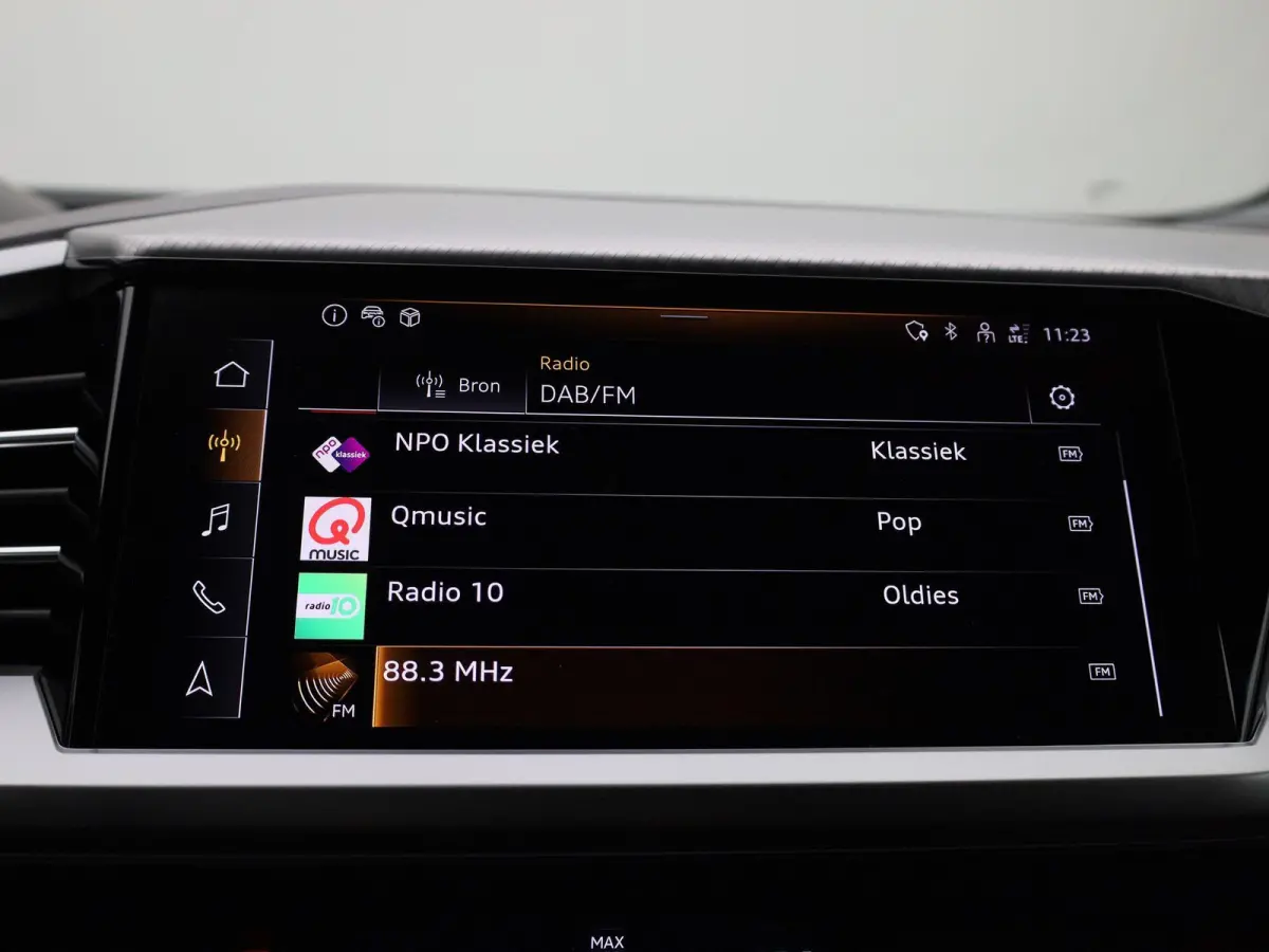 40 Edition 63 kWh l Climate control l Navigatie l Audi smartphone interface l Achteruitrijcamera l Head-up display l Matrix-ledkoplampen l Privacy glas l Dodehoekdetectie l Audi sound system