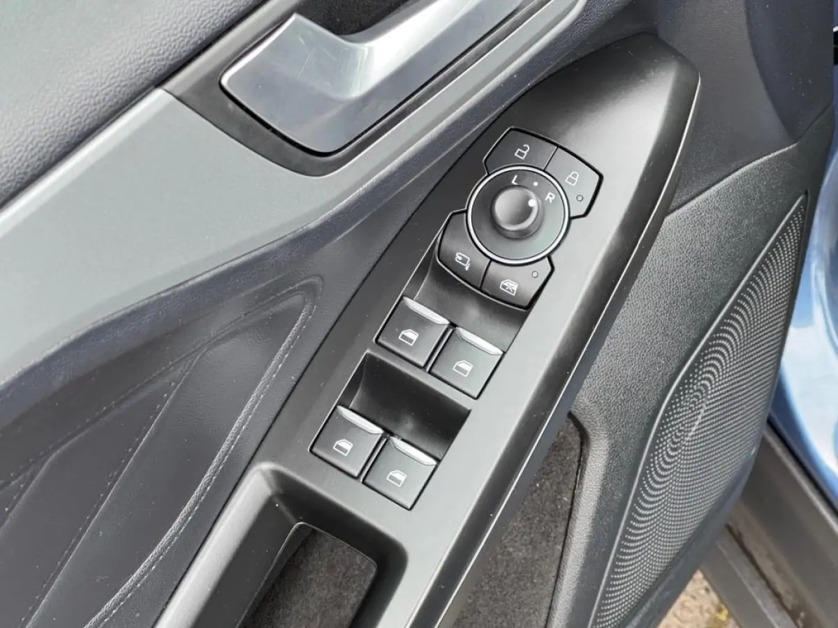 1.0 ECOBOOST HYBRID 125PK CONNECTED ACC CRUISE/TREKHK/CAMERA