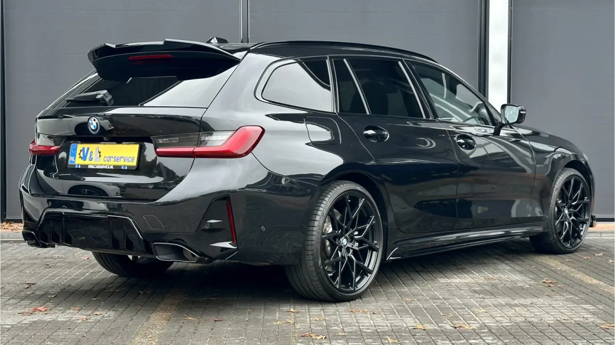 320e M-Performance 20 inch Pano HUD 360camera