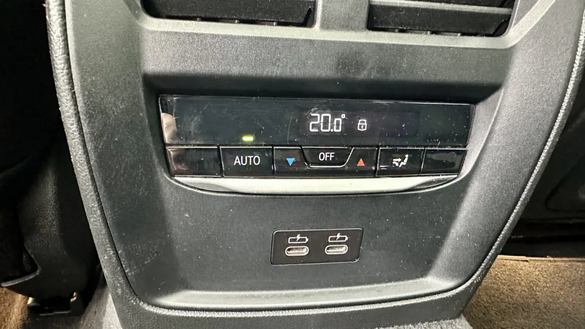320e M-Performance 20 inch Pano HUD 360camera