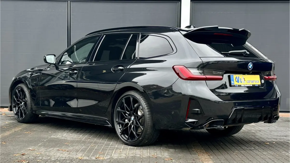 320e M-Performance 20 inch Pano HUD 360camera