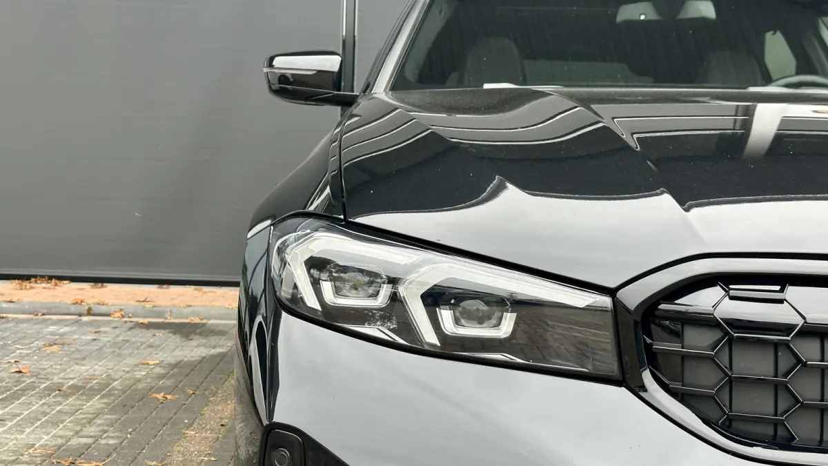 320e M-Performance 20 inch Pano HUD 360camera