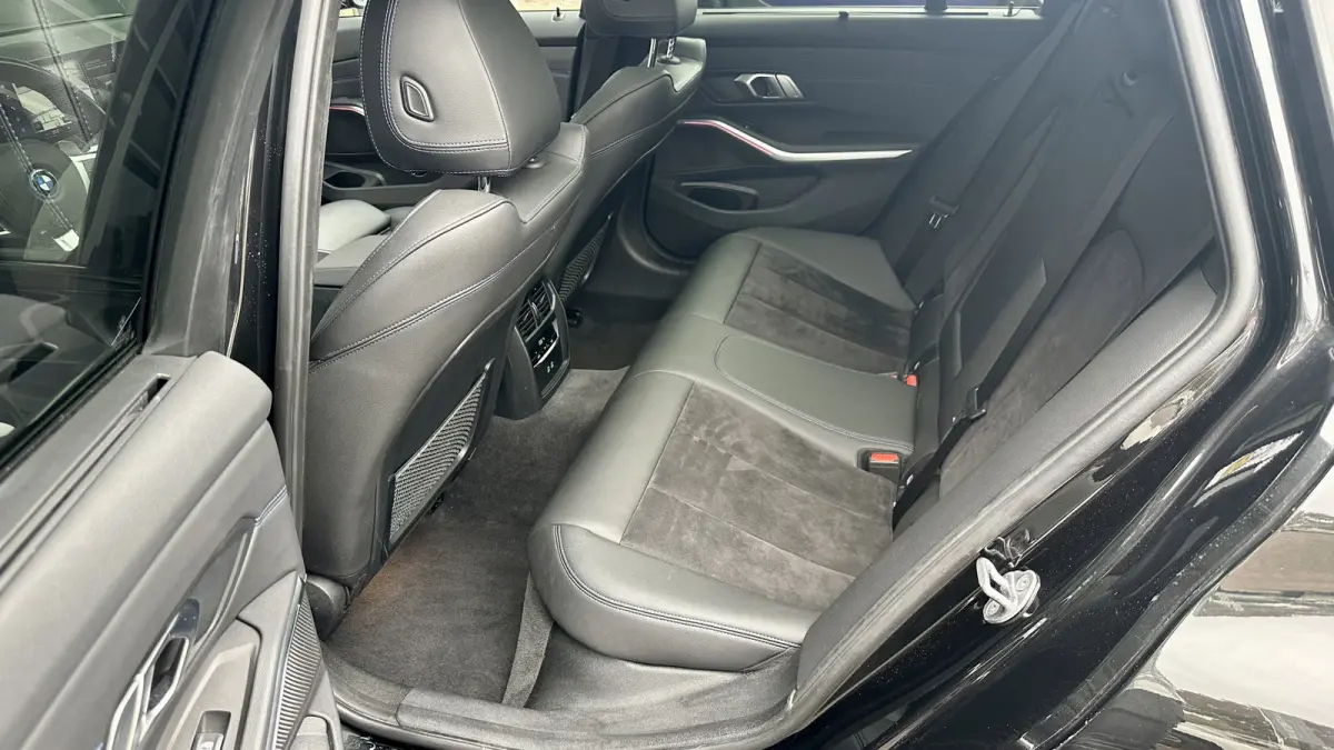 320e M-Performance 20 inch Pano HUD 360camera