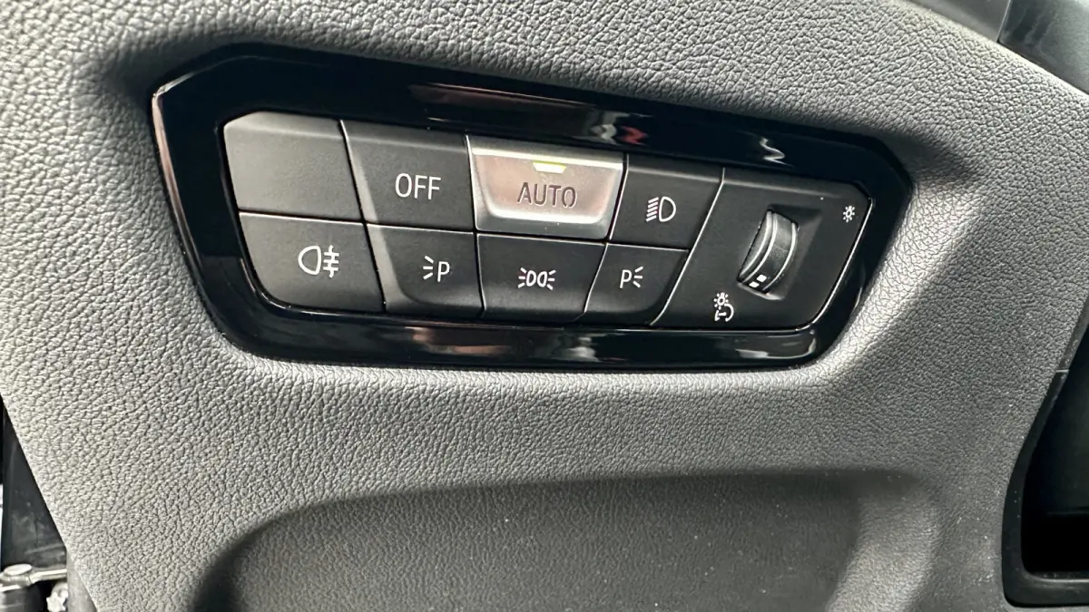 320e M-Performance 20 inch Pano HUD 360camera