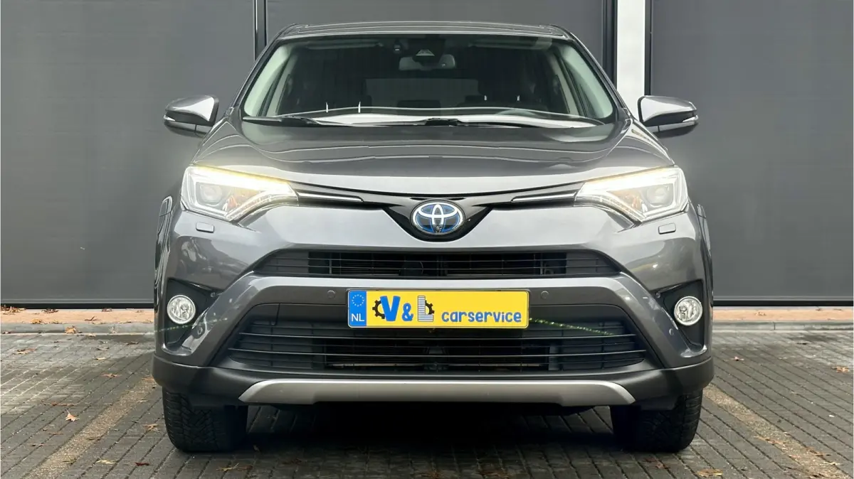 2.5 Hybrid AWD Style / Stoel/ stuur verwr. / ACC / Lane assist