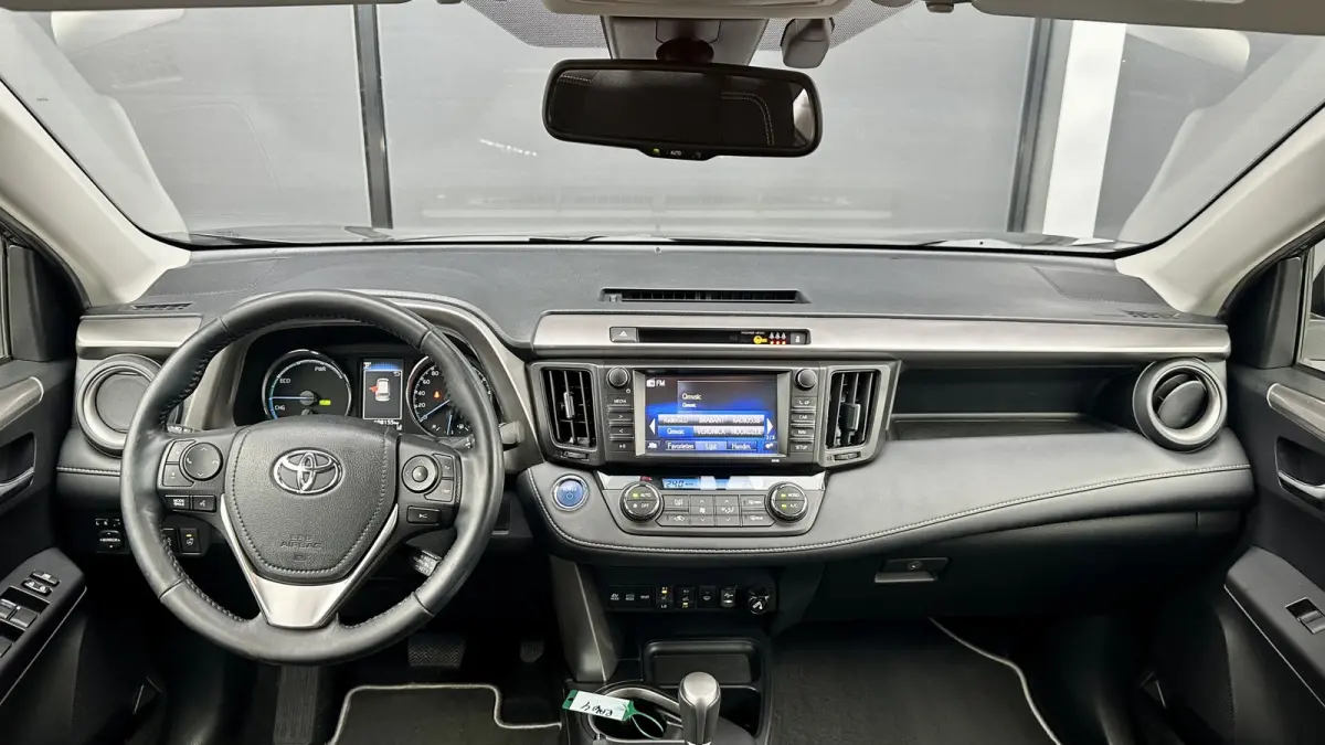 2.5 Hybrid AWD Style / Stoel/ stuur verwr. / ACC / Lane assist