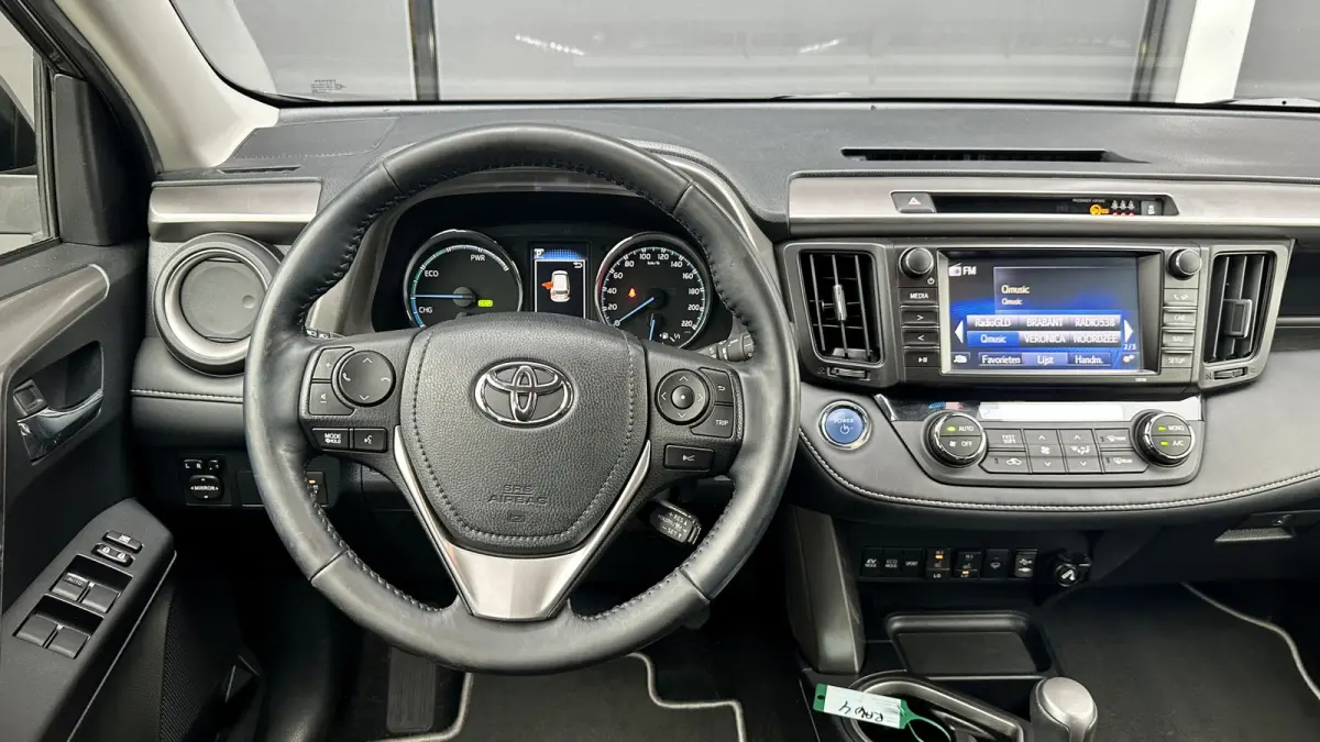 2.5 Hybrid AWD Style / Stoel/ stuur verwr. / ACC / Lane assist