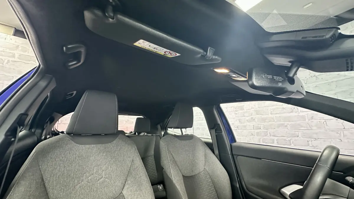 1.5 Hybrid First Edition / Stoel/stuurverwar. / Carplay / Keyless