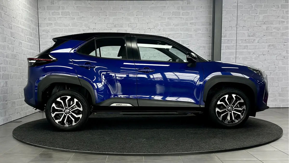 1.5 Hybrid First Edition / Stoel/stuurverwar. / Carplay / Keyless