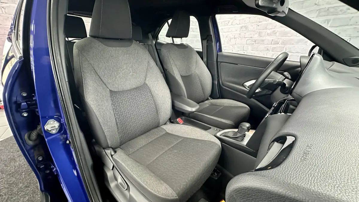 1.5 Hybrid First Edition / Stoel/stuurverwar. / Carplay / Keyless