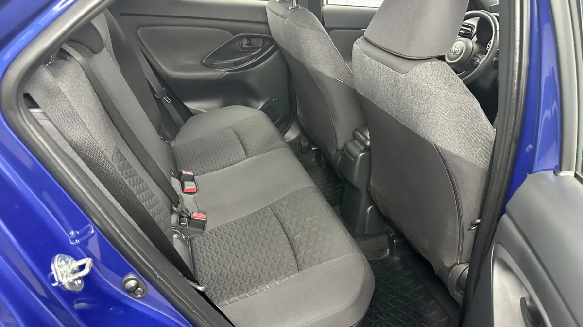 1.5 Hybrid First Edition / Stoel/stuurverwar. / Carplay / Keyless