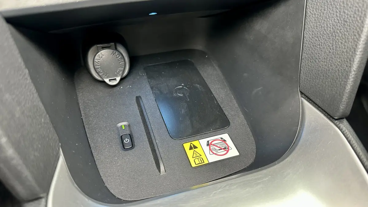 1.5 Hybrid First Edition / Stoel/stuurverwar. / Carplay / Keyless