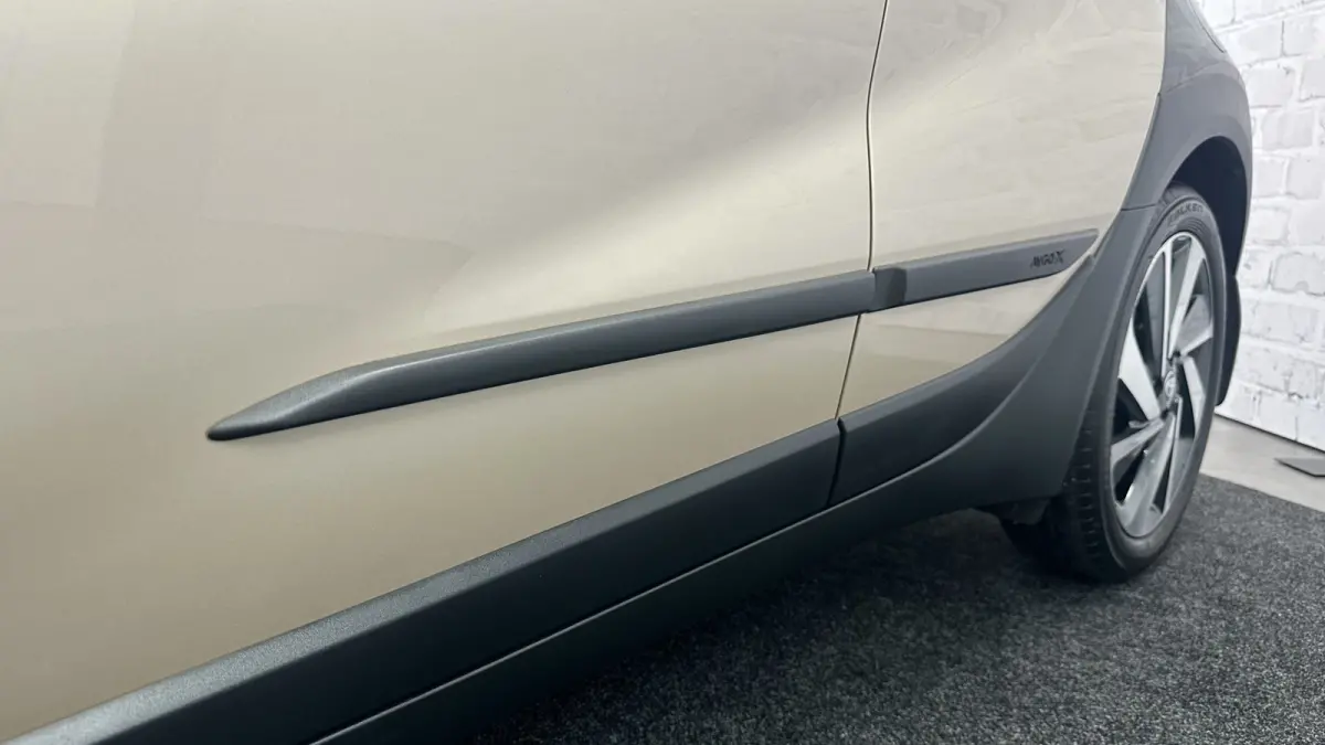 1.0 VVT-i S-CVT Envy / BiTone / Stoelver. / Carplay / Keyless