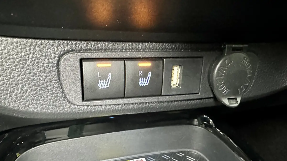 1.0 VVT-i S-CVT Envy / BiTone / Stoelver. / Carplay / Keyless