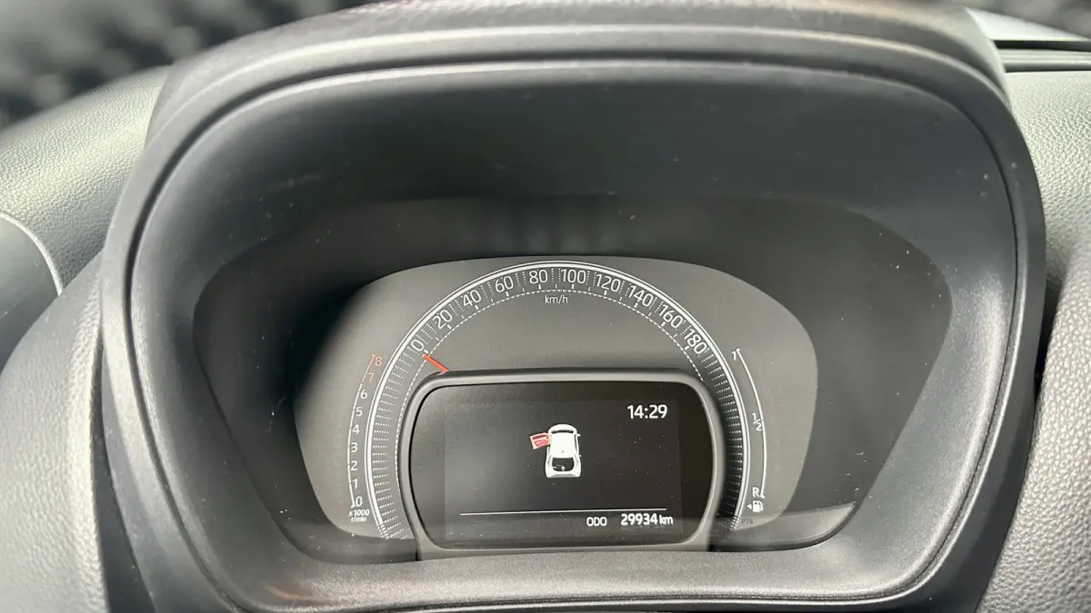 1.0 VVT-i S-CVT Envy / BiTone / Stoelver. / Carplay / Keyless