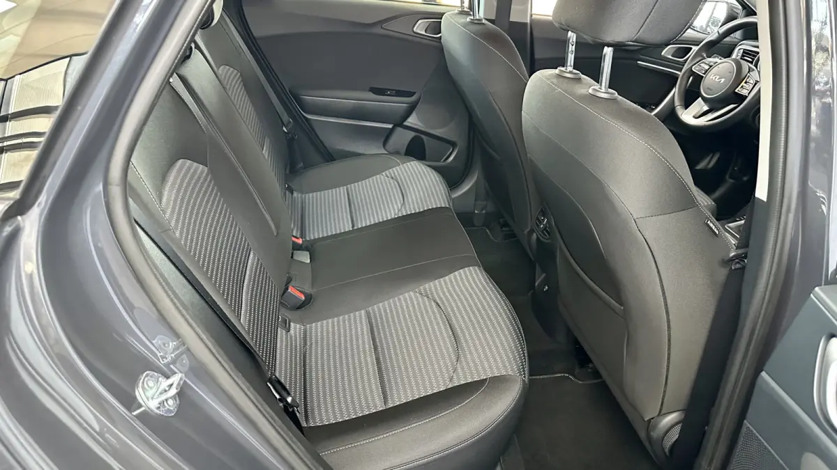 1.0 T-GDi DynamicLine / Carplay / ACC / Camera