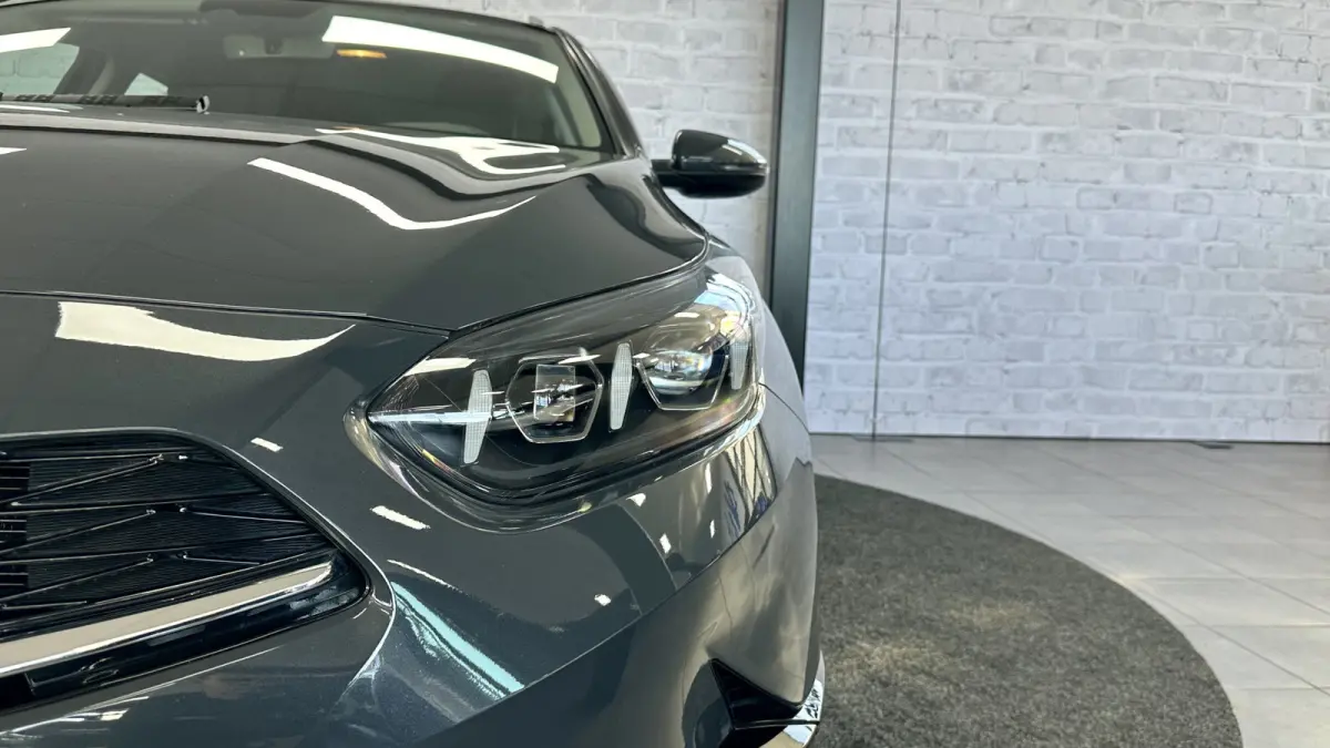 1.0 T-GDi DynamicLine / Carplay / ACC / Camera
