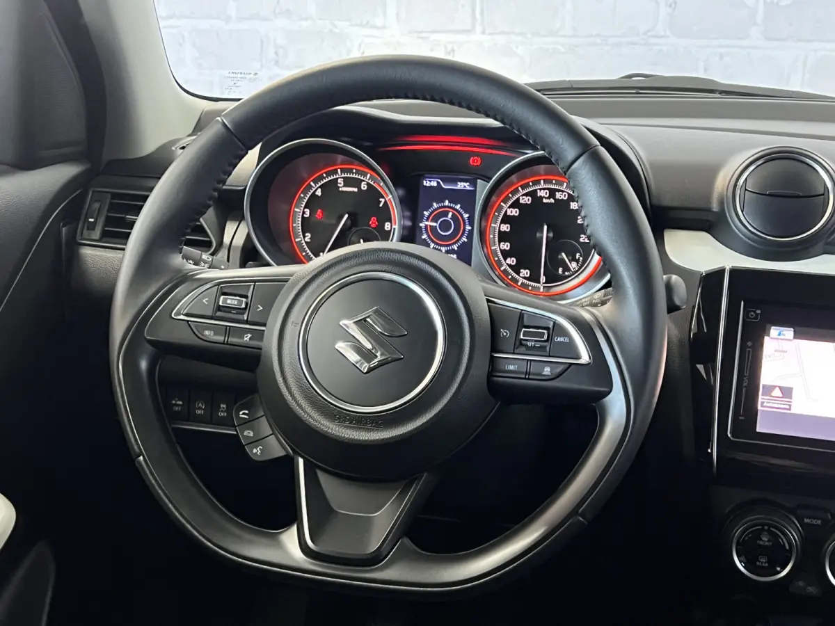 1.0 Style Smart Hybrid Sportline Carplay Stoelverwarming Navigatie Keyless