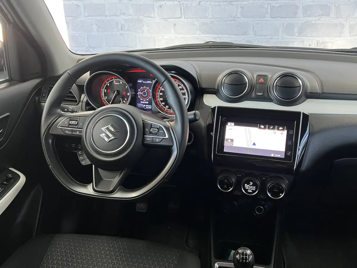 1.0 Style Smart Hybrid Sportline Carplay Stoelverwarming Navigatie Keyless