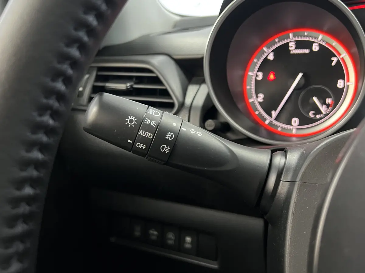 1.0 Style Smart Hybrid Sportline Carplay Stoelverwarming Navigatie Keyless