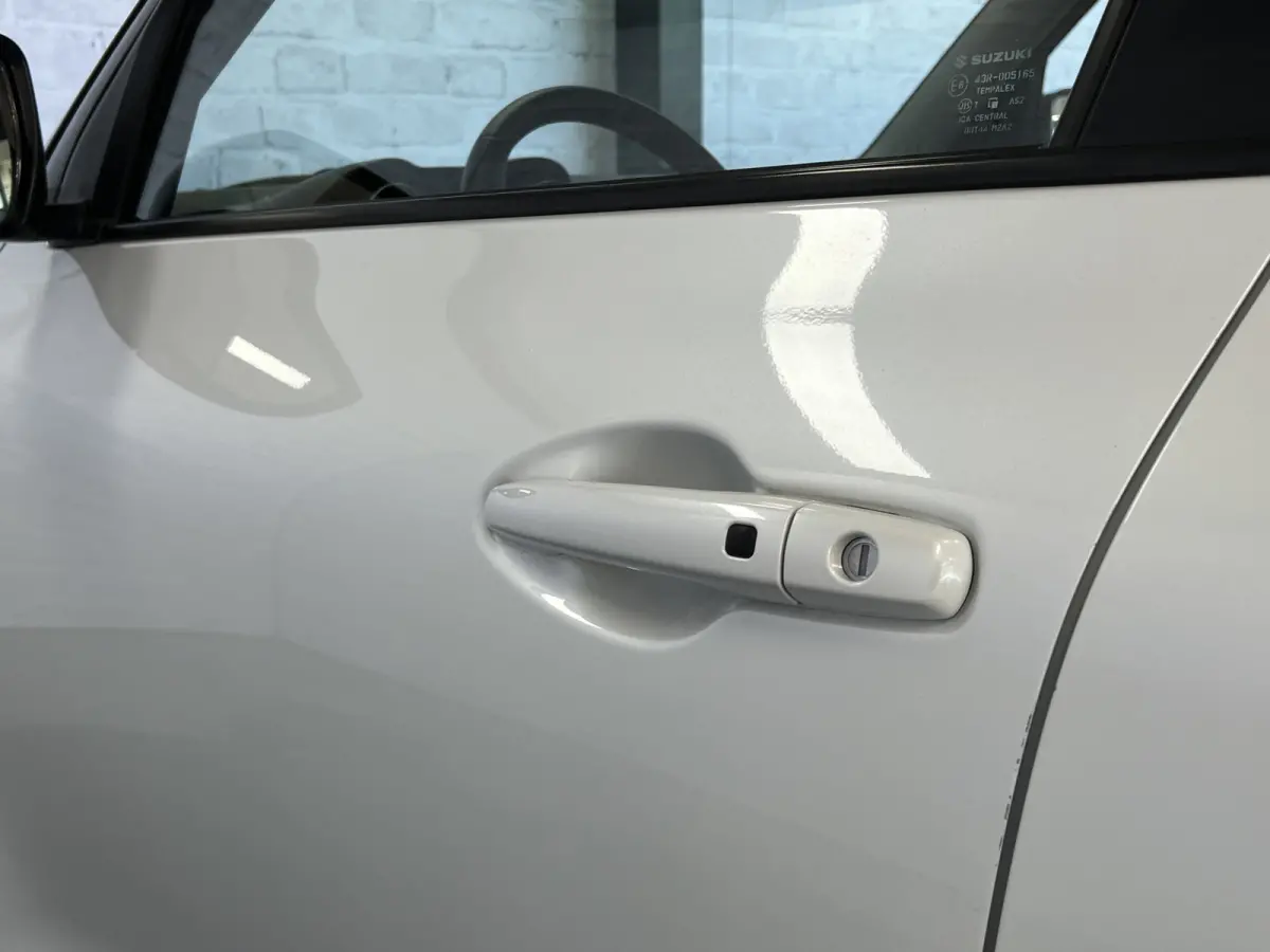 1.0 Style Smart Hybrid Sportline Carplay Stoelverwarming Navigatie Keyless