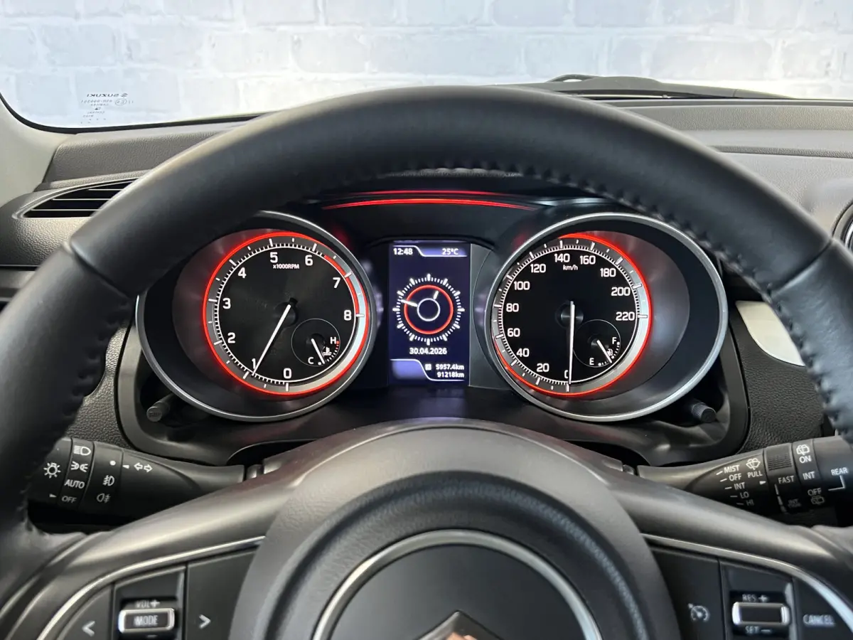1.0 Style Smart Hybrid Sportline Carplay Stoelverwarming Navigatie Keyless
