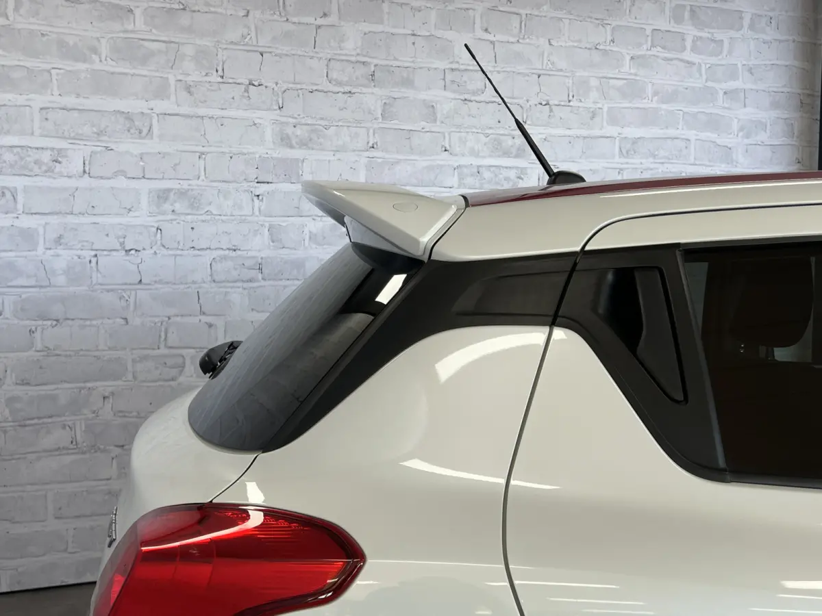 1.0 Style Smart Hybrid Sportline Carplay Stoelverwarming Navigatie Keyless