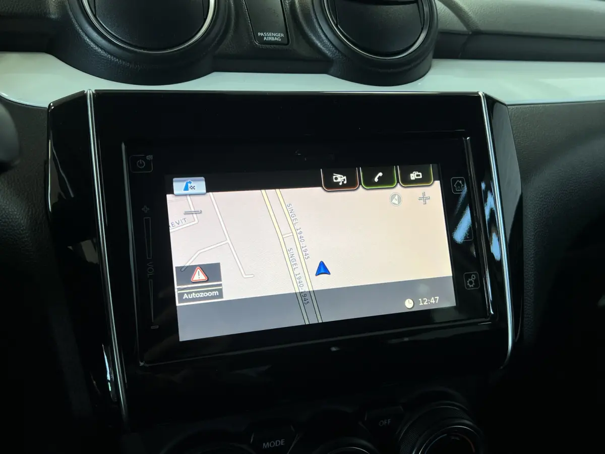1.0 Style Smart Hybrid Sportline Carplay Stoelverwarming Navigatie Keyless