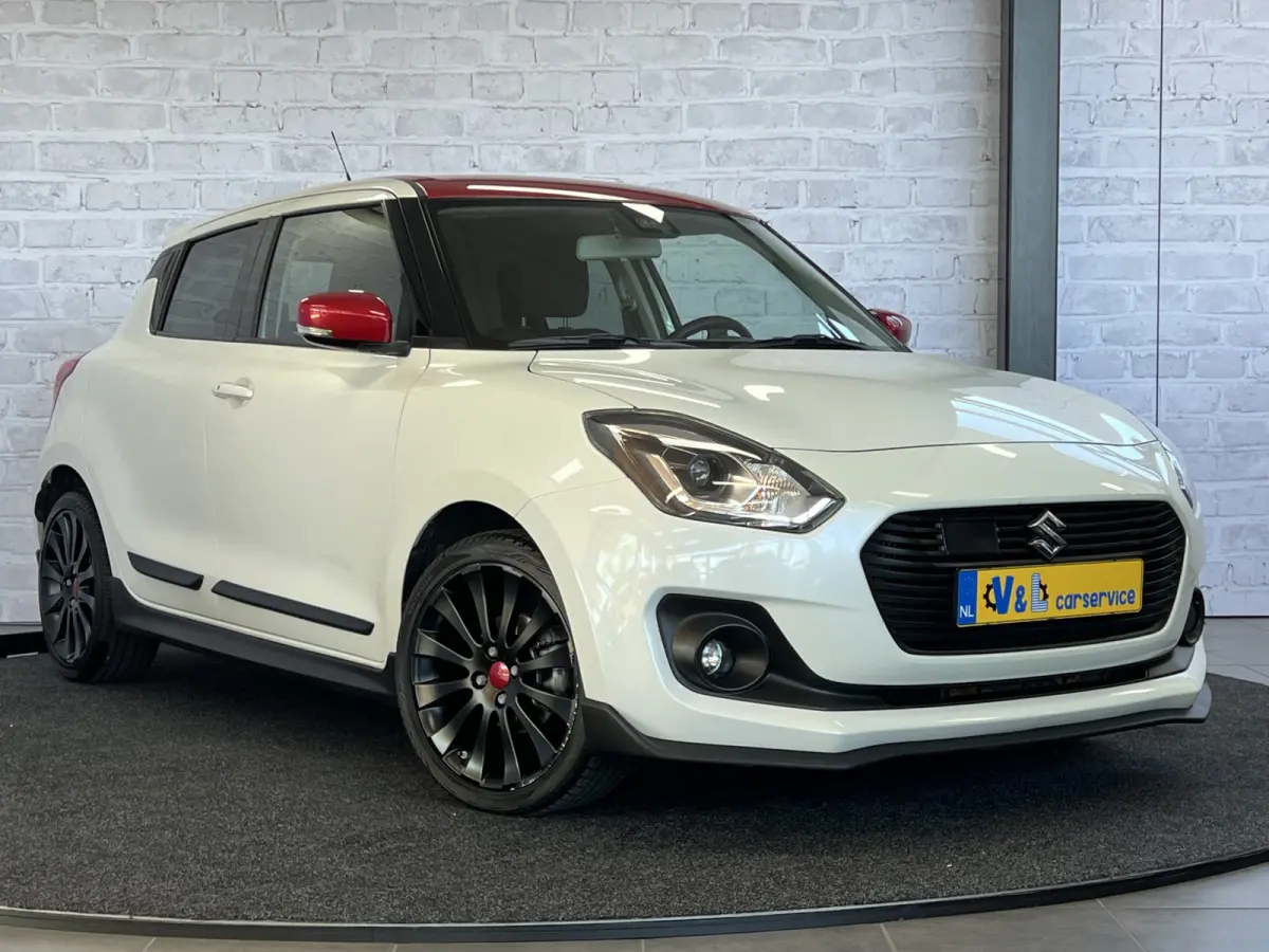 1.0 Style Smart Hybrid Sportline Carplay Stoelverwarming Navigatie Keyless