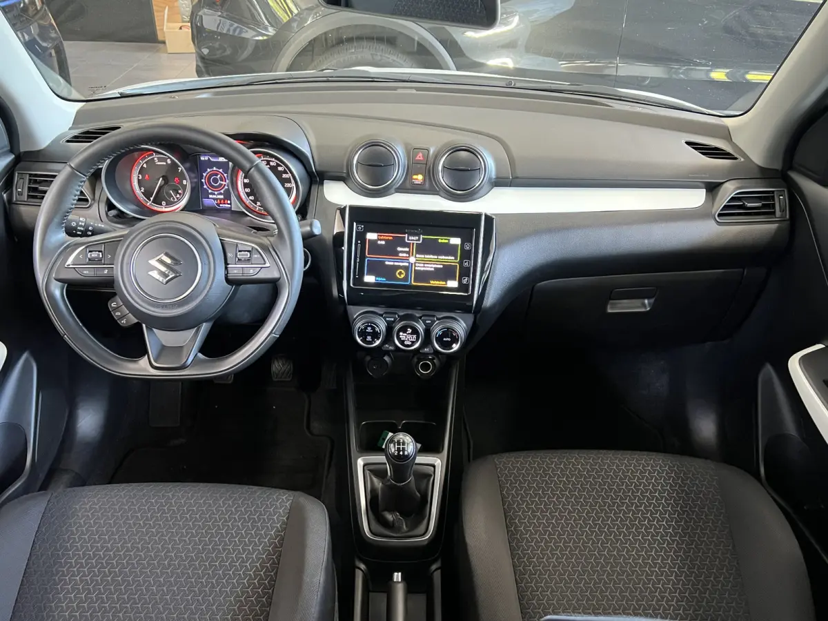 1.0 Style Smart Hybrid Sportline Carplay Stoelverwarming Navigatie Keyless