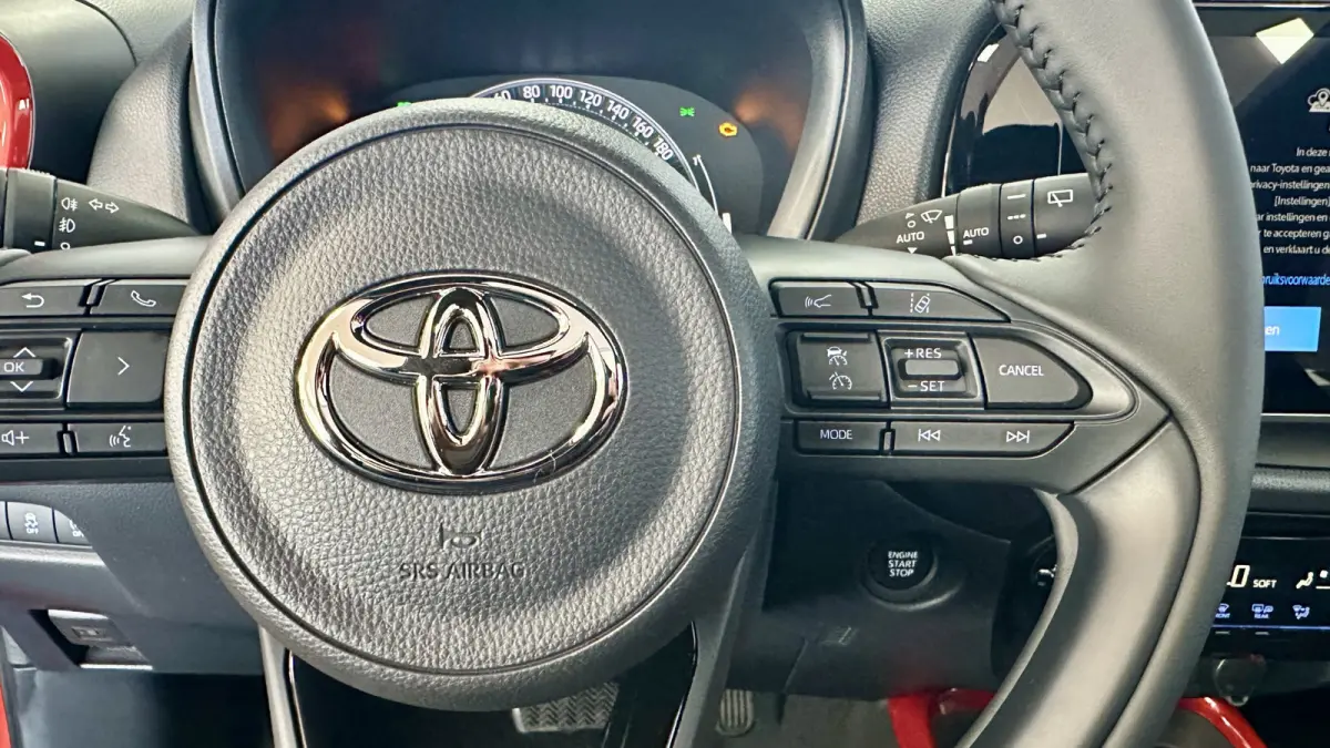 1.0 VVT-i S-CVT Envy / Cabrio / Carplay / Cruise control