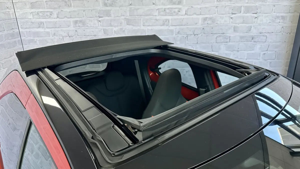 1.0 VVT-i S-CVT Envy / Cabrio / Carplay / Cruise control