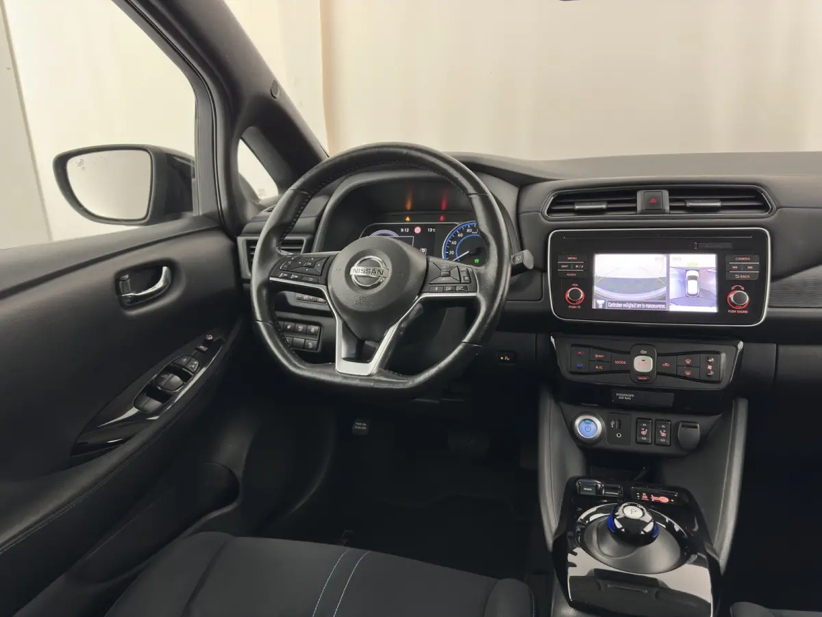 N-Connecta 40 kWh (INCL-BTW) Aut. *HEATPUMP | NAVI-FULLMAP | TOPVIEW | KEYLESS | BLINDSPOT |  DIGI-COCKPIT | HEATED-COMFORTSEATS | DAB | PRIVACYGLASS | ECC | ADAPTIVE-CRUISE | PDC | CARPLAY 