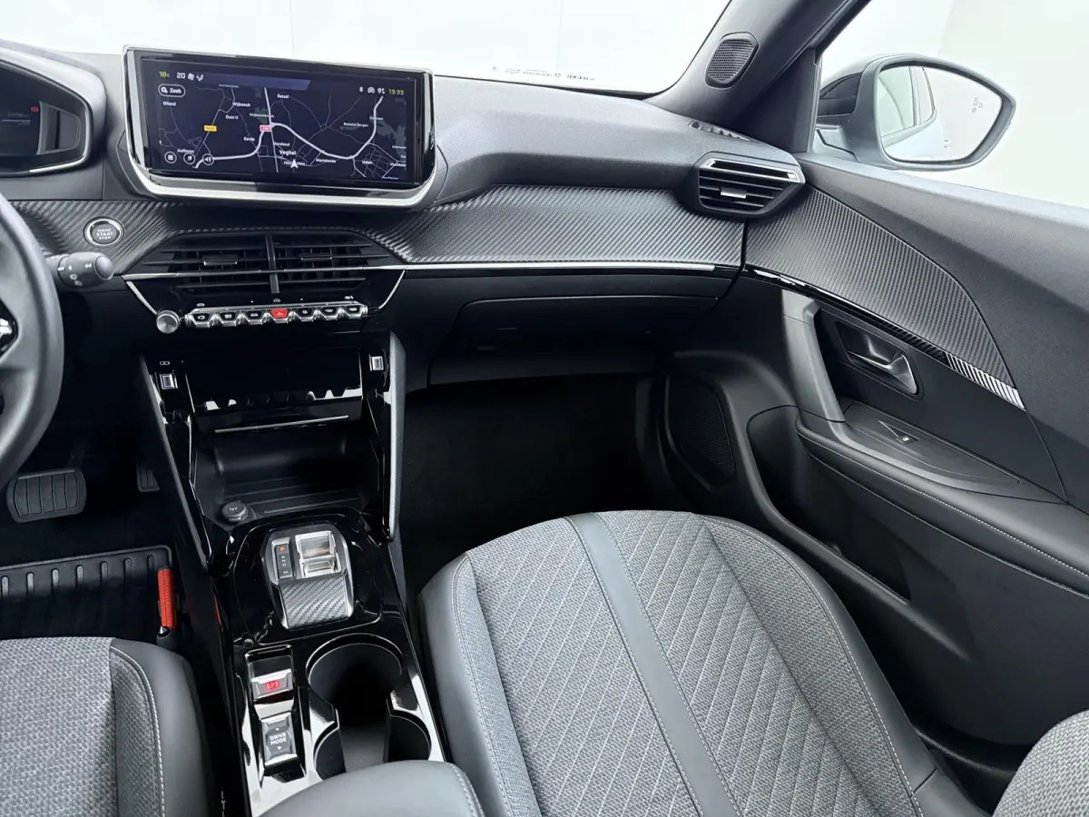 SUV Allure 145pk Hybrid Automaat | Navigatie | Camera achter | Automatische airco | Adaptieve cruisecontrol | Apple Carplay draadloos