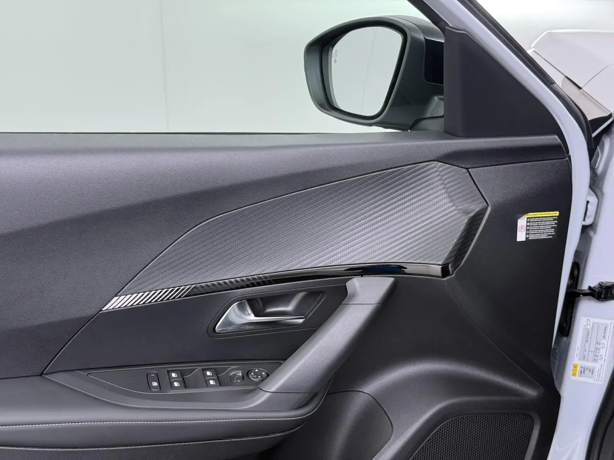 SUV Allure 145pk Hybrid Automaat | Navigatie | Camera achter | Automatische airco | Adaptieve cruisecontrol | Apple Carplay draadloos
