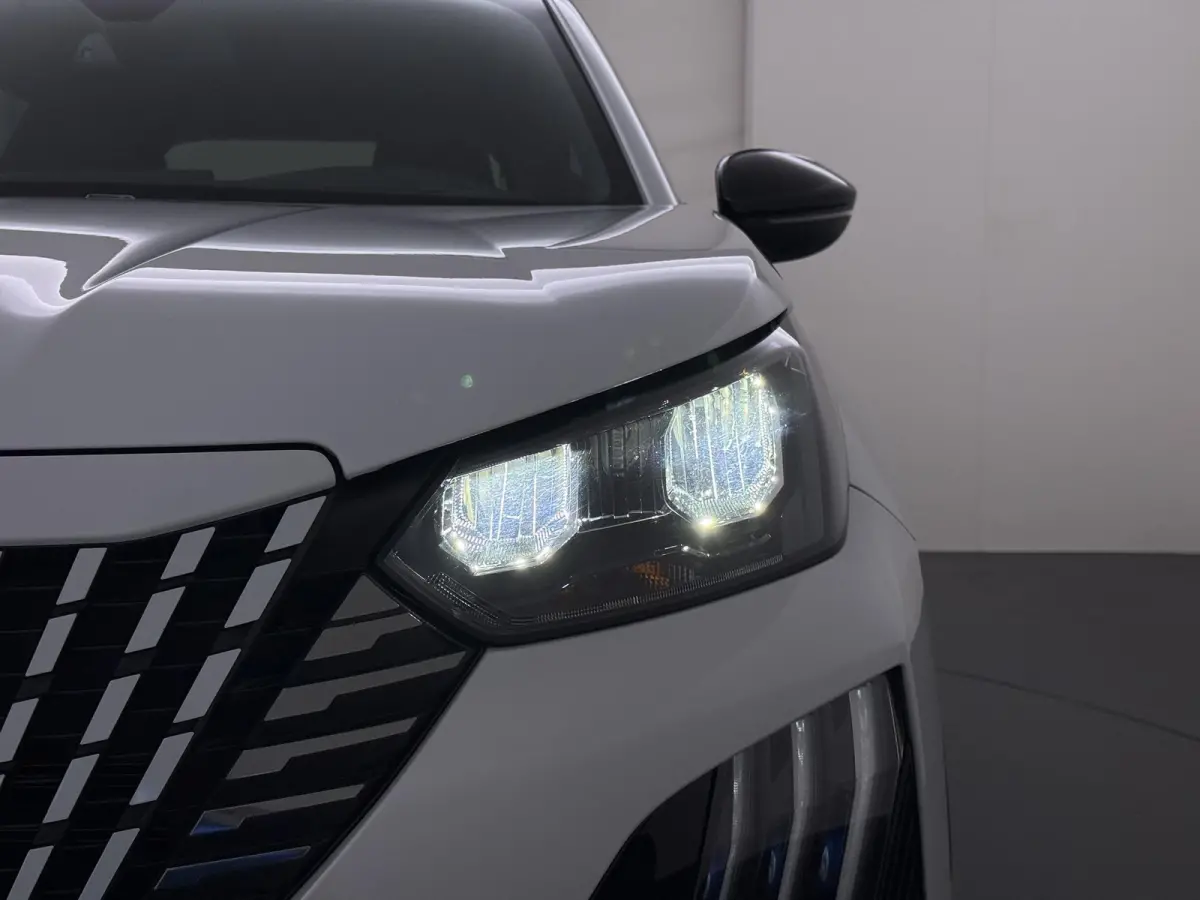 SUV Allure 145pk Hybrid Automaat | Navigatie | Camera achter | Automatische airco | Adaptieve cruisecontrol | Apple Carplay draadloos