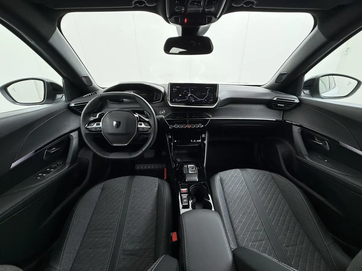 SUV Allure 145pk Hybrid Automaat | Navigatie | Camera achter | Automatische airco | Adaptieve cruisecontrol | Apple Carplay draadloos