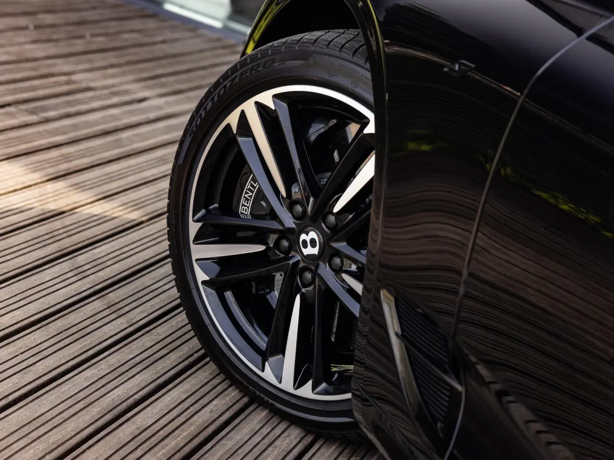 4.0 V8 S | ROTATING DISPLAY | NAIM SOUND | PANORAMADAK | TOURING PAKKET | HEAD-UP | ADAPTIEVE CRUISE CONTROL | CARBON INTERIEURLIJSTEN | SOFTCLOSE | STOELMASSAGE | STOELVENTILATIE | BTW AUTO