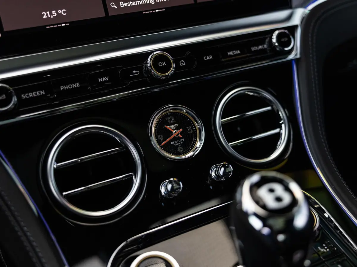 4.0 V8 S | ROTATING DISPLAY | NAIM SOUND | PANORAMADAK | TOURING PAKKET | HEAD-UP | ADAPTIEVE CRUISE CONTROL | CARBON INTERIEURLIJSTEN | SOFTCLOSE | STOELMASSAGE | STOELVENTILATIE | BTW AUTO