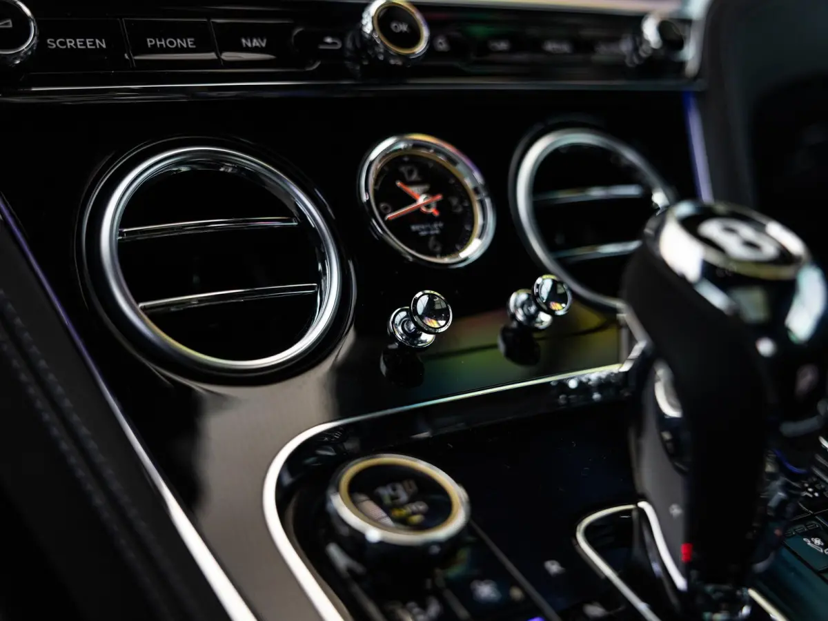 4.0 V8 S | ROTATING DISPLAY | NAIM SOUND | PANORAMADAK | TOURING PAKKET | HEAD-UP | ADAPTIEVE CRUISE CONTROL | CARBON INTERIEURLIJSTEN | SOFTCLOSE | STOELMASSAGE | STOELVENTILATIE | BTW AUTO