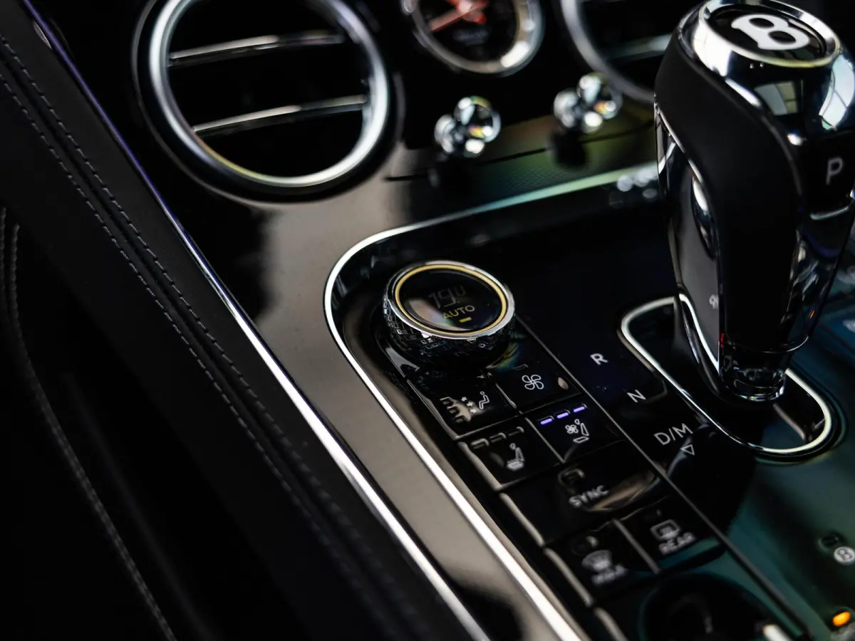 4.0 V8 S | ROTATING DISPLAY | NAIM SOUND | PANORAMADAK | TOURING PAKKET | HEAD-UP | ADAPTIEVE CRUISE CONTROL | CARBON INTERIEURLIJSTEN | SOFTCLOSE | STOELMASSAGE | STOELVENTILATIE | BTW AUTO