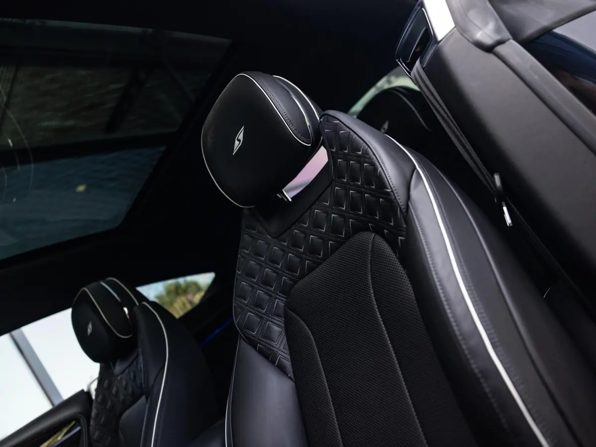 4.0 V8 S | ROTATING DISPLAY | NAIM SOUND | PANORAMADAK | TOURING PAKKET | HEAD-UP | ADAPTIEVE CRUISE CONTROL | CARBON INTERIEURLIJSTEN | SOFTCLOSE | STOELMASSAGE | STOELVENTILATIE | BTW AUTO