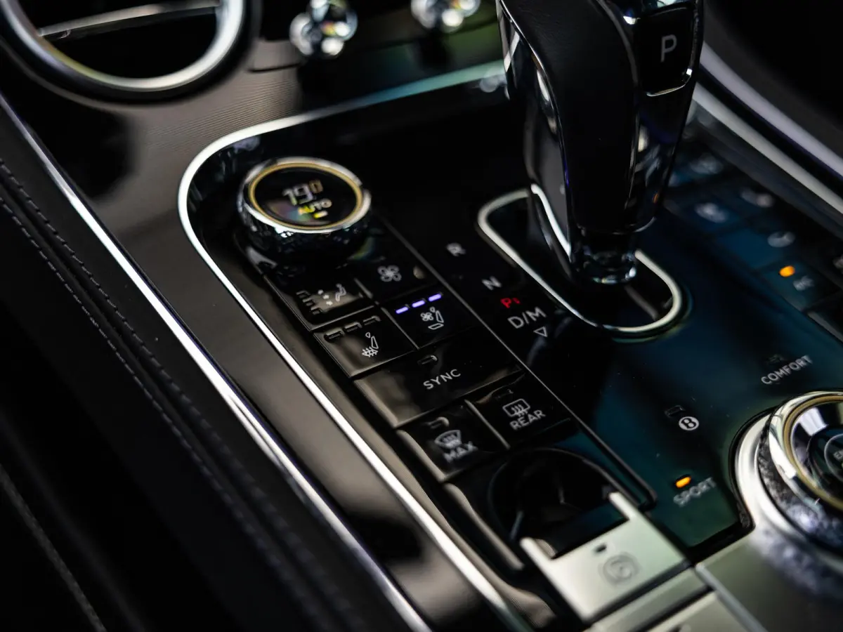 4.0 V8 S | ROTATING DISPLAY | NAIM SOUND | PANORAMADAK | TOURING PAKKET | HEAD-UP | ADAPTIEVE CRUISE CONTROL | CARBON INTERIEURLIJSTEN | SOFTCLOSE | STOELMASSAGE | STOELVENTILATIE | BTW AUTO