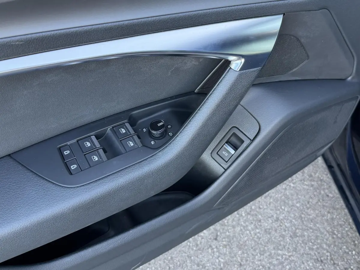 2.0 TDI Pro Line Plus Camera|20 inch|DAB|Cruis