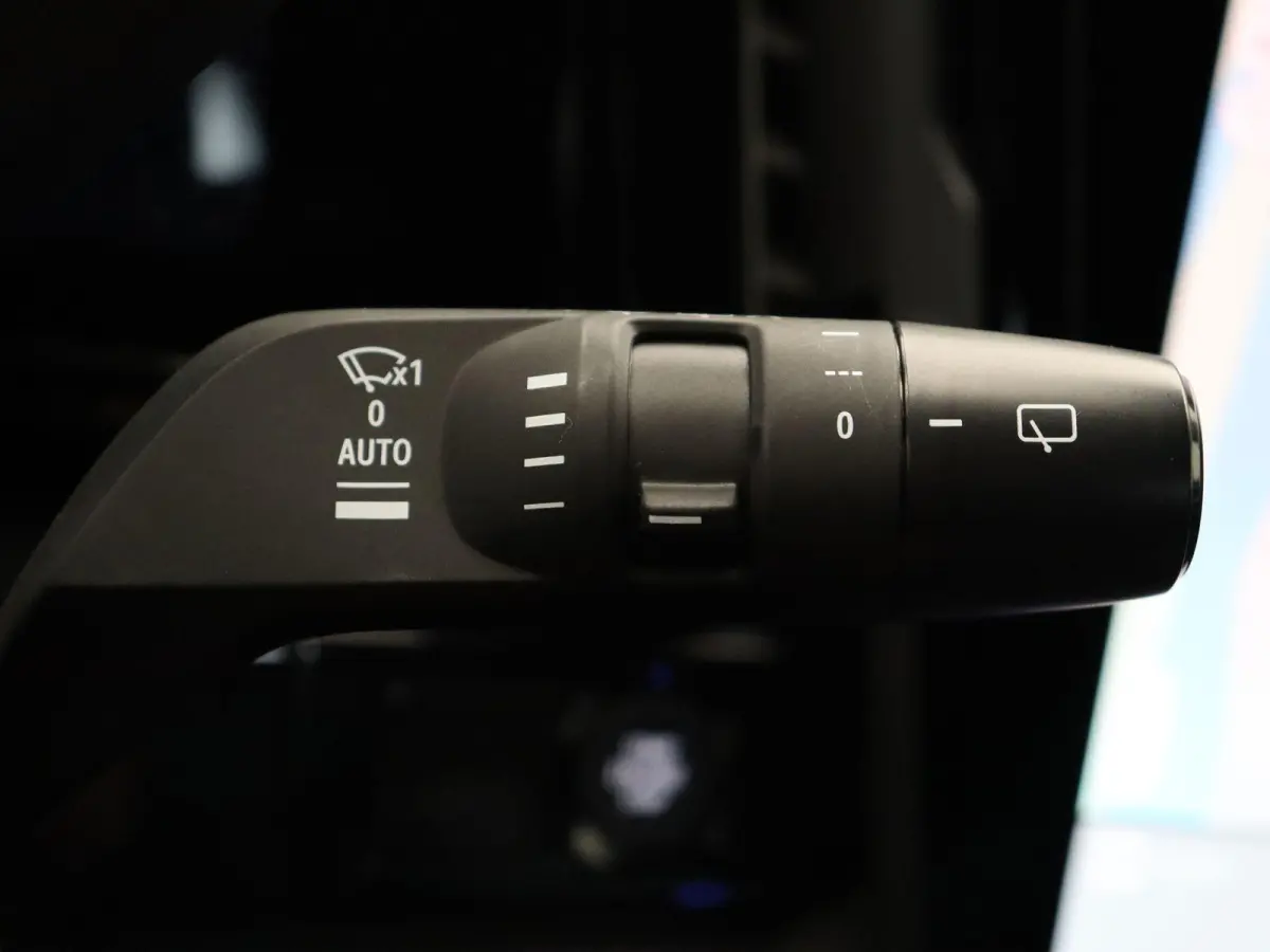 E-Tech full hybrid 200pk Iconic esprit Alpine | Stoel- en stuurverwarming | Adaptieve cruise control | 360' graden camera | Elektrisch verstelbare stoel |