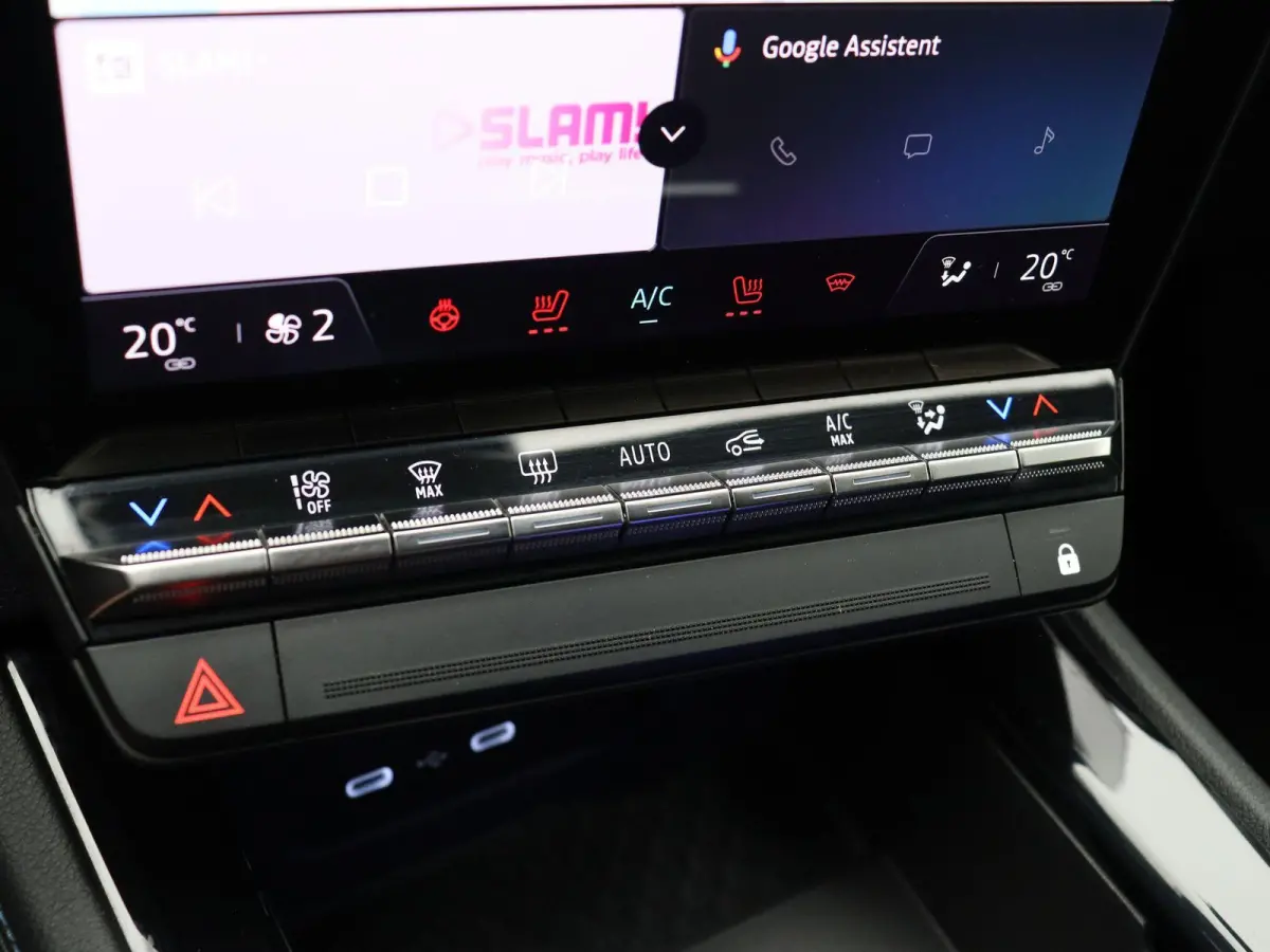 E-Tech full hybrid 200pk Iconic esprit Alpine | Stoel- en stuurverwarming | Adaptieve cruise control | 360' graden camera | Elektrisch verstelbare stoel |