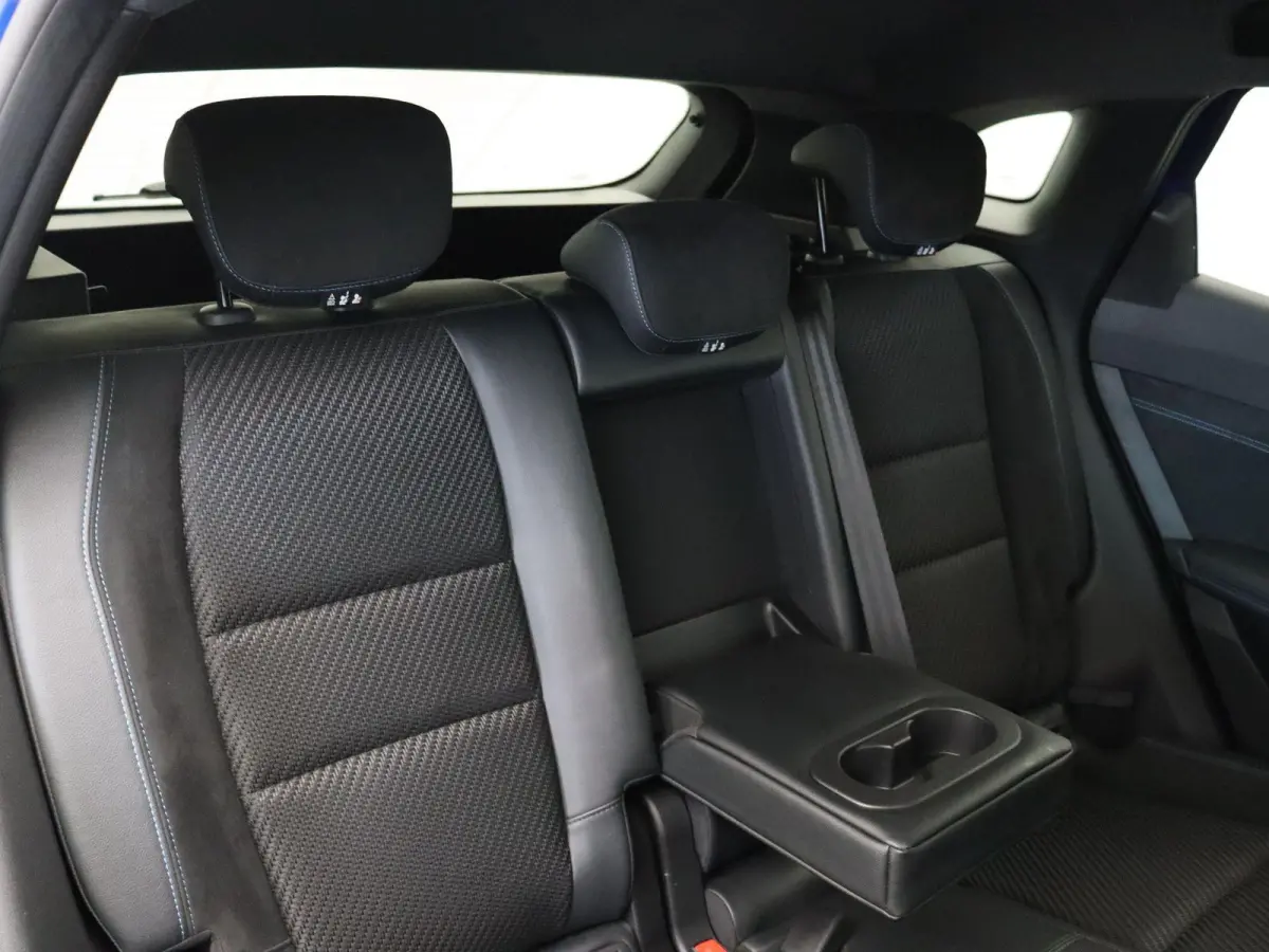 E-Tech full hybrid 200pk Iconic esprit Alpine | Stoel- en stuurverwarming | Adaptieve cruise control | 360' graden camera | Elektrisch verstelbare stoel |