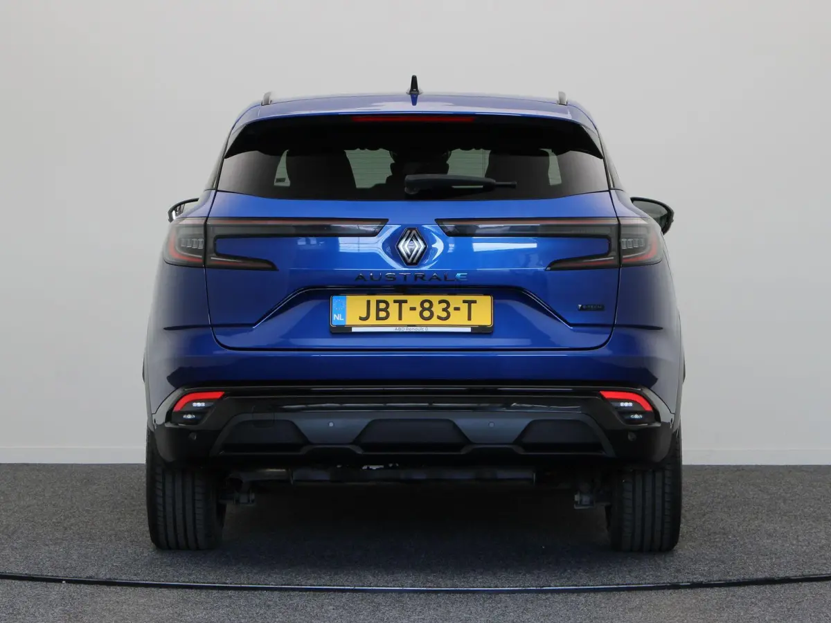 E-Tech full hybrid 200pk Iconic esprit Alpine | Stoel- en stuurverwarming | Adaptieve cruise control | 360' graden camera | Elektrisch verstelbare stoel |