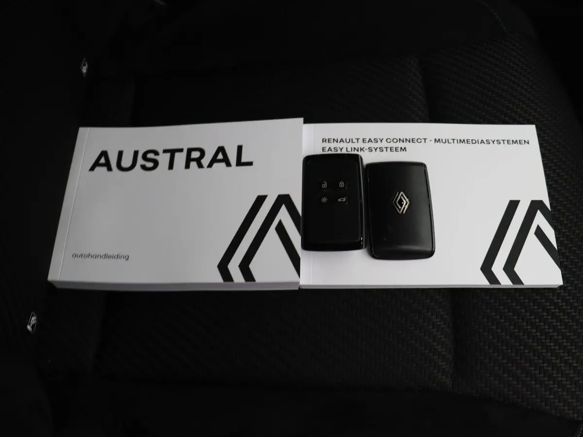E-Tech full hybrid 200pk Iconic esprit Alpine | Stoel- en stuurverwarming | Adaptieve cruise control | 360' graden camera | Elektrisch verstelbare stoel |